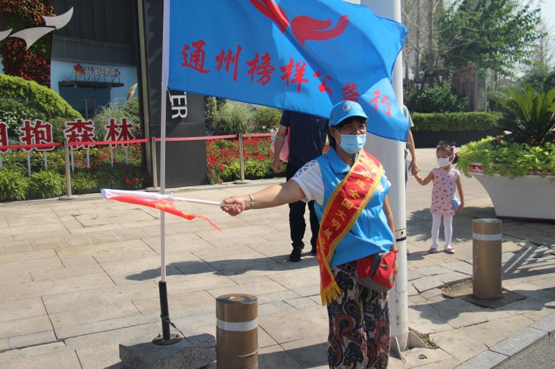 <strong>操中国老太太骚屄</strong>